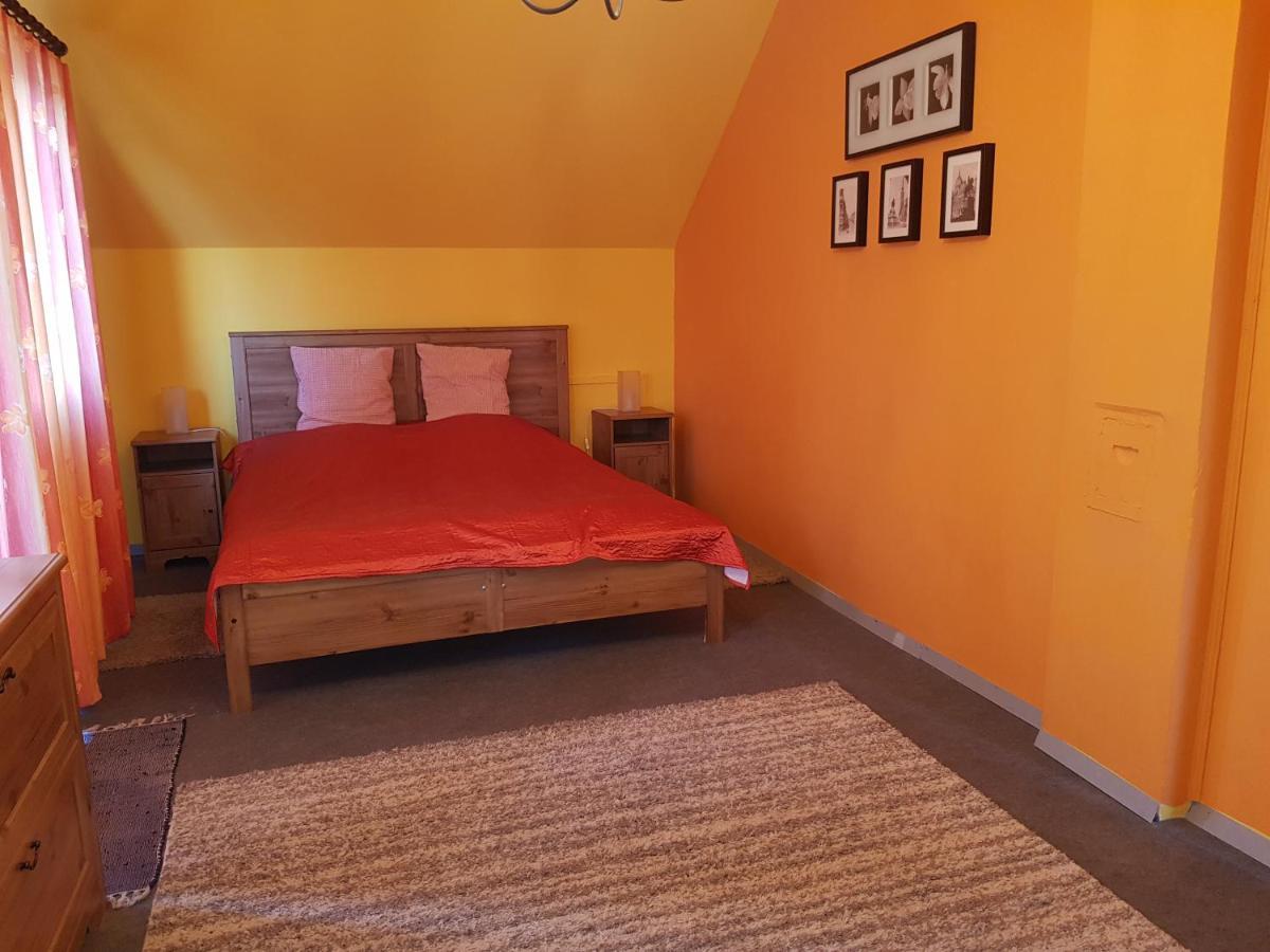 Nador Apartman Apartment Балатонлеле Екстериор снимка