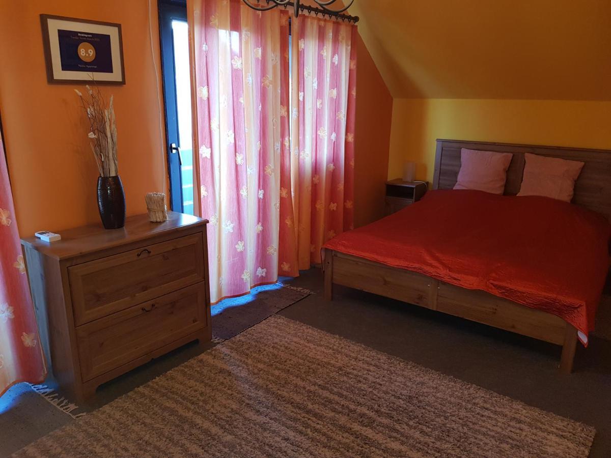 Nador Apartman Apartment Балатонлеле Екстериор снимка